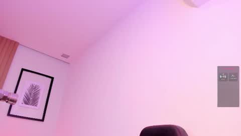 Snapshot of emma_walton_ chatting on July 31, 2026, 11:53 am online show from July 31, 2026, 11:53 am