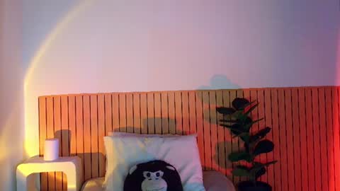 Snapshot of emma_web_ chatting on June 12, 2026, 12:04 pm Emma web online show from June 12, 2026, 12:04 pm