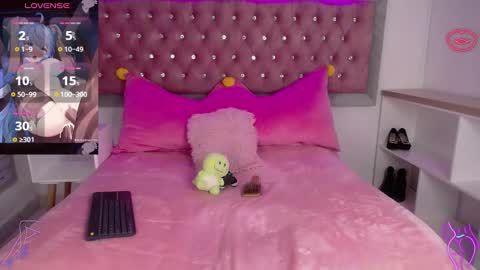 Snapshot of emma_wilder chatting on February 7, 2025, 8:53 pm neko online show from February 7, 2025, 8:53 pm