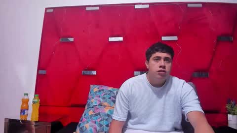 Snapshot of emmaanddemon chatting on November 26, 2025, 12:17 pm EmmaAndDemon online show from November 26, 2025, 12:17 pm