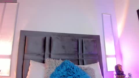 Snapshot of emmabecket2 chatting on February 17, 2025, 3:47 am emma becket online show from February 17, 2025, 3:47 am