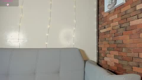 Snapshot of emmaconneer chatting on December 8, 2024, 4:35 am Emma online show from December 8, 2024, 4:35 am