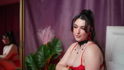  Emma  online show from May 8, 2026, 5:18 pm