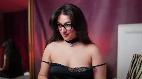 Snapshot of emmadallas chatting on July 27, 2026, 5:31 pm Emma online show from July 27, 2026, 5:31 pm