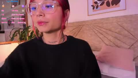 Snapshot of emmaduff_ chatting on June 14, 2026, 11:45 am online show from June 14, 2026, 11:45 am