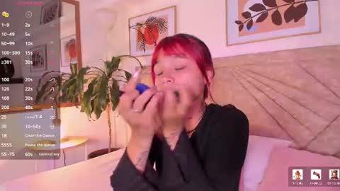 Snapshot of emmaduff_ chatting on June 20, 2026, 11:57 am online show from June 20, 2026, 11:57 am