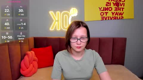 Emma 3 online show from March 19, 2026, 1:42 am
