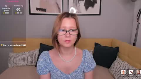 Snapshot of emmaethereal chatting on May 29, 2026, 1:36 am Emma 3 online show from May 29, 2026, 1:36 am