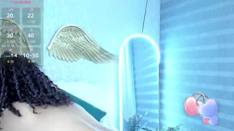 Snapshot of emmaferrary chatting on November 17, 2025, 11:32 pm Emma Ferrary online show from November 17, 2025, 11:32 pm