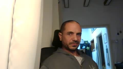 Ariel online show from December 27, 2024, 4:32 pm