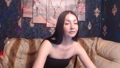 EmmaGoldX online show from February 2, 2025, 2:13 pm