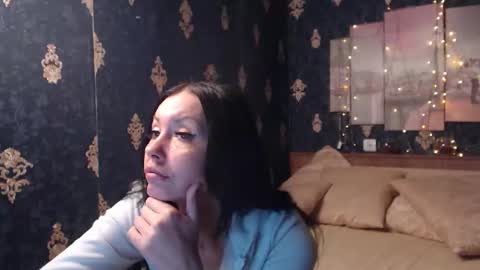 EmmaGoldX online show from November 13, 2025, 3:00 pm