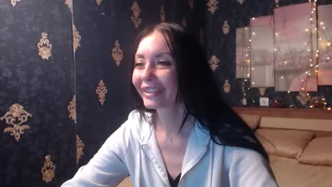 EmmaGoldX online show from November 16, 2025, 10:21 am
