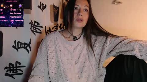 Snapshot of emmahenderson chatting on June 4, 2026, 10:21 am Andrea online show from June 4, 2026, 10:21 am