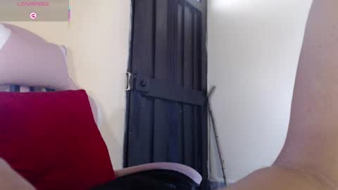Snapshot of emmahenderson chatting on July 25, 2026, 4:48 pm Andrea online show from July 25, 2026, 4:48 pm