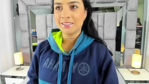 Snapshot of emmahill1 chatting on May 25, 2026, 11:05 am EMMA HILL online show from May 25, 2026, 11:05 am
