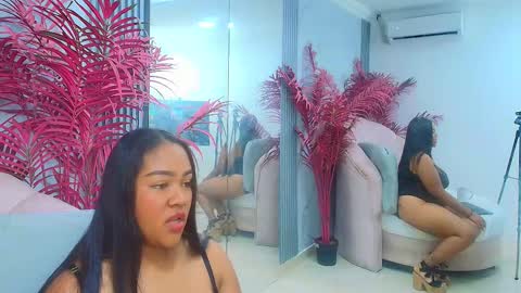 Snapshot of emmalebrun chatting on March 9, 2026, 11:58 am Emma online show from March 9, 2026, 11:58 am