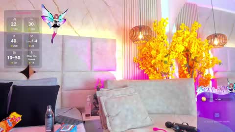 emmalove01 online show from April 27, 2026, 2:20 am