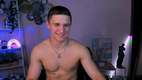 Snapshot of emmanuel_shine chatting on May 25, 2026, 7:09 pm Emmi online show from May 25, 2026, 7:09 pm