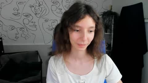 Snapshot of emmanuellbrown chatting on October 14, 2025, 10:05 am emmanuellbrown online show from October 14, 2025, 10:05 am