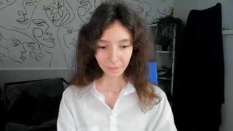 Snapshot of emmanuellbrown chatting on October 24, 2025, 1:18 pm emmanuellbrown online show from October 24, 2025, 1:18 pm