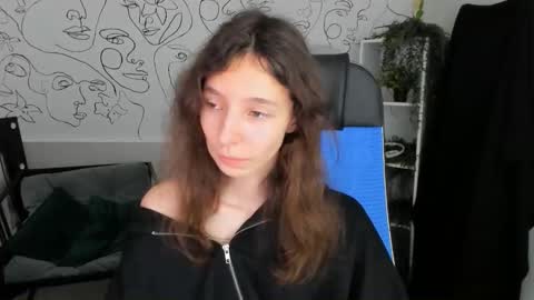 Snapshot of emmanuellbrown chatting on November 7, 2025, 12:27 pm emmanuellbrown online show from November 7, 2025, 12:27 pm