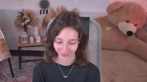 Snapshot of emmanuellbrown chatting on May 19, 2026, 8:42 am emmanuellbrown online show from May 19, 2026, 8:42 am