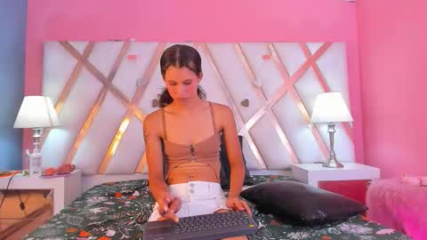 Emmapetty online show from September 29, 2025, 10:14 pm