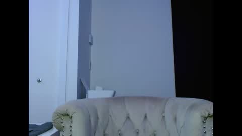 Snapshot of emmarosebvip chatting on February 26, 2026, 11:37 pm Emma Rose B. online show from February 26, 2026, 11:37 pm