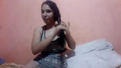 Snapshot of emmaryve chatting on February 22, 2026, 7:12 pm Emma online show from February 22, 2026, 7:12 pm