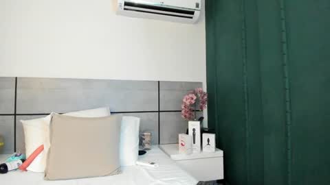  Emma  online show from January 22, 2025, 5:26 am