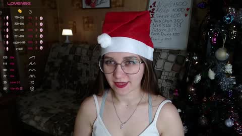 Snapshot of emmatiny chatting on December 15, 2024, 1:54 pm Mia online show from December 15, 2024, 1:54 pm