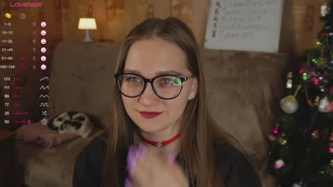 Snapshot of emmatiny chatting on January 11, 2025, 2:04 pm Mia online show from January 11, 2025, 2:04 pm