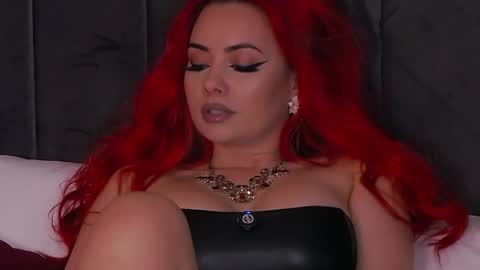 Snapshot of emmelyn_ chatting on May 22, 2026, 5:03 am Emm online show from May 22, 2026, 5:03 am