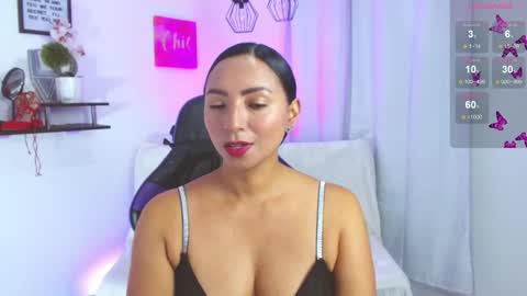 Emmi Cam online show from April 29, 2026, 1:15 pm