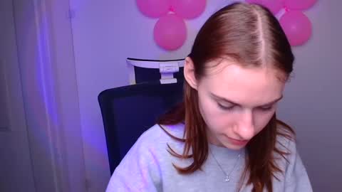 Emmi online show from February 17, 2025, 4:04 pm