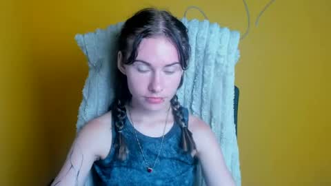 Emmi online show from June 24, 2026, 11:42 am