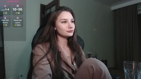 Snapshot of emmiclo chatting on February 4, 2025, 8:38 pm Emily online show from February 4, 2025, 8:38 pm