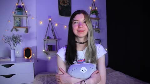 Snapshot of emmie_everly chatting on October 12, 2025, 9:25 pm emmie_everly online show from October 12, 2025, 9:25 pm