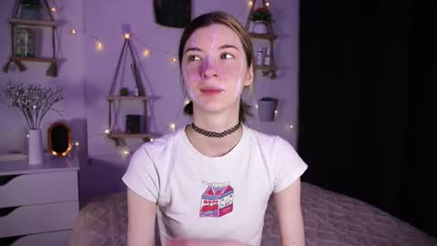 Snapshot of emmie_everly chatting on October 25, 2025, 7:19 pm emmie_everly online show from October 25, 2025, 7:19 pm