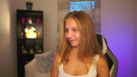 Snapshot of emmie_murray chatting on November 5, 2025, 2:06 pm Emmie online show from November 5, 2025, 2:06 pm