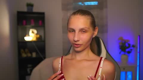 Emmie online show from June 28, 2026, 2:12 pm