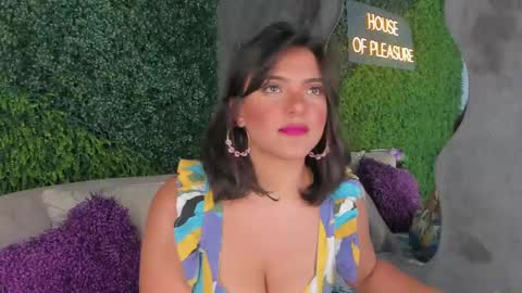 Emmiily online show from February 12, 2025, 7:56 pm