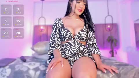 Snapshot of emmiily_z chatting on May 14, 2026, 8:37 pm Emmiily online show from May 14, 2026, 8:37 pm