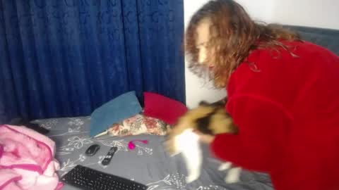 Emmily online show from June 7, 2026, 5:44 am
