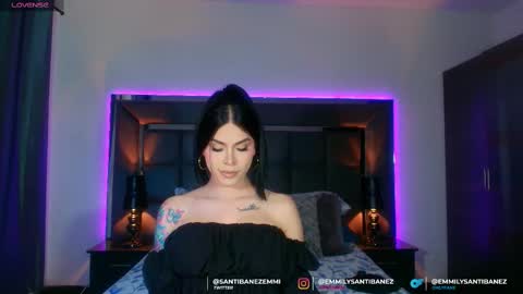 Emmily Santibaez online show from February 16, 2025, 3:59 pm