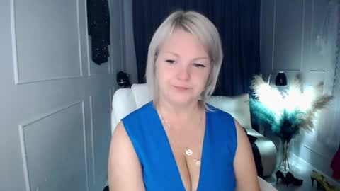 Snapshot of emmmam chatting on May 8, 2026, 2:17 am emmmam online show from May 8, 2026, 2:17 am