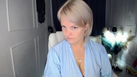 Snapshot of emmmam chatting on May 9, 2026, 10:20 am emmmam online show from May 9, 2026, 10:20 am