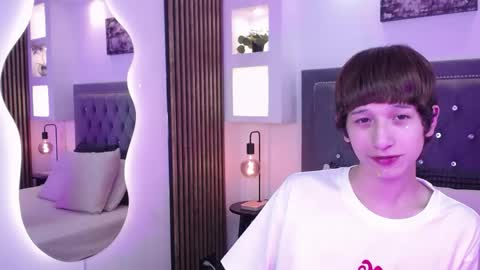 Snapshot of emmo_boy chatting on May 7, 2026, 8:25 pm SERGIO online show from May 7, 2026, 8:25 pm