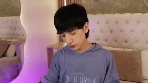 Snapshot of emmo_boy chatting on June 10, 2026, 2:38 pm SERGIO online show from June 10, 2026, 2:38 pm